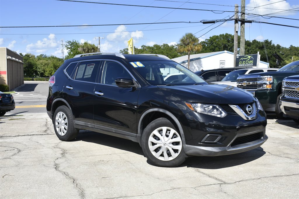 2016 Nissan Rogue - $9,995