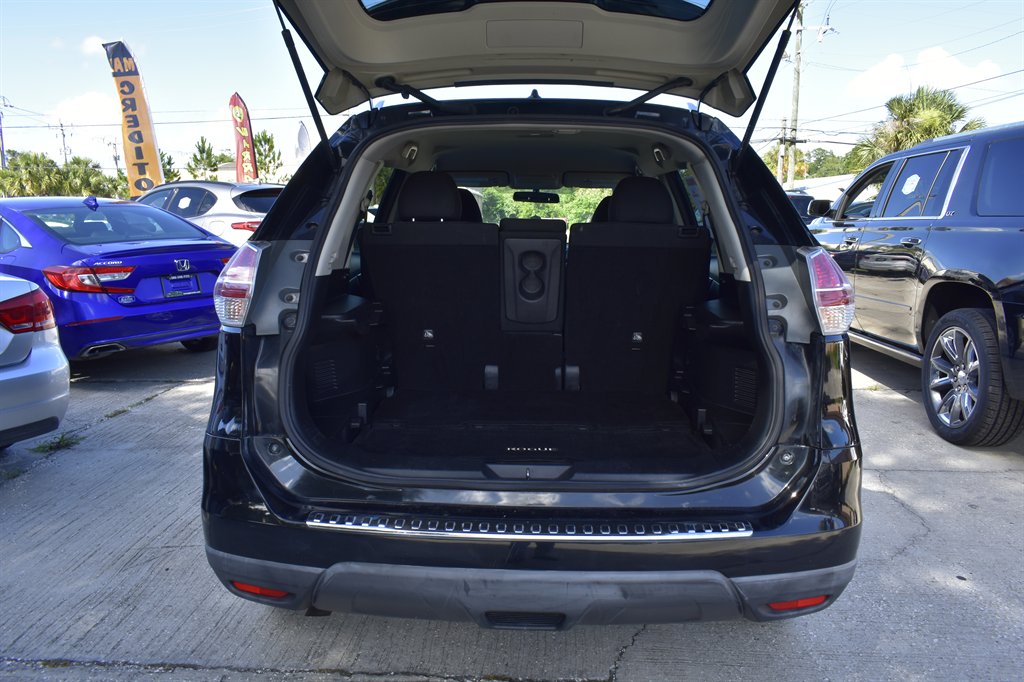 2016 Nissan Rogue - $9,995