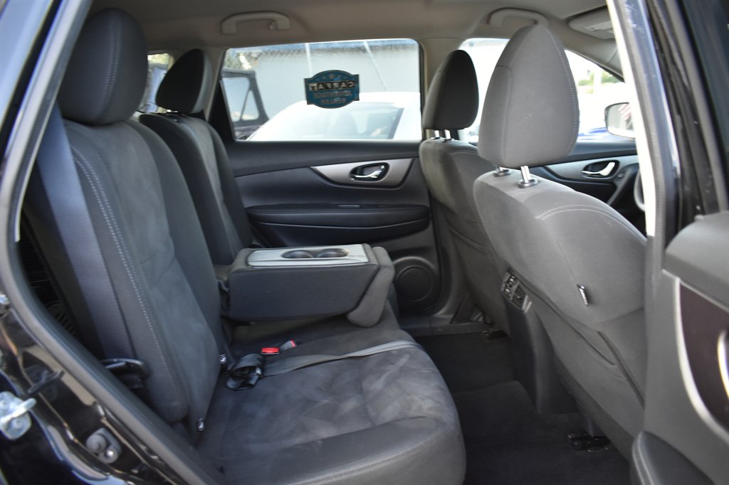 2016 Nissan Rogue - $9,995