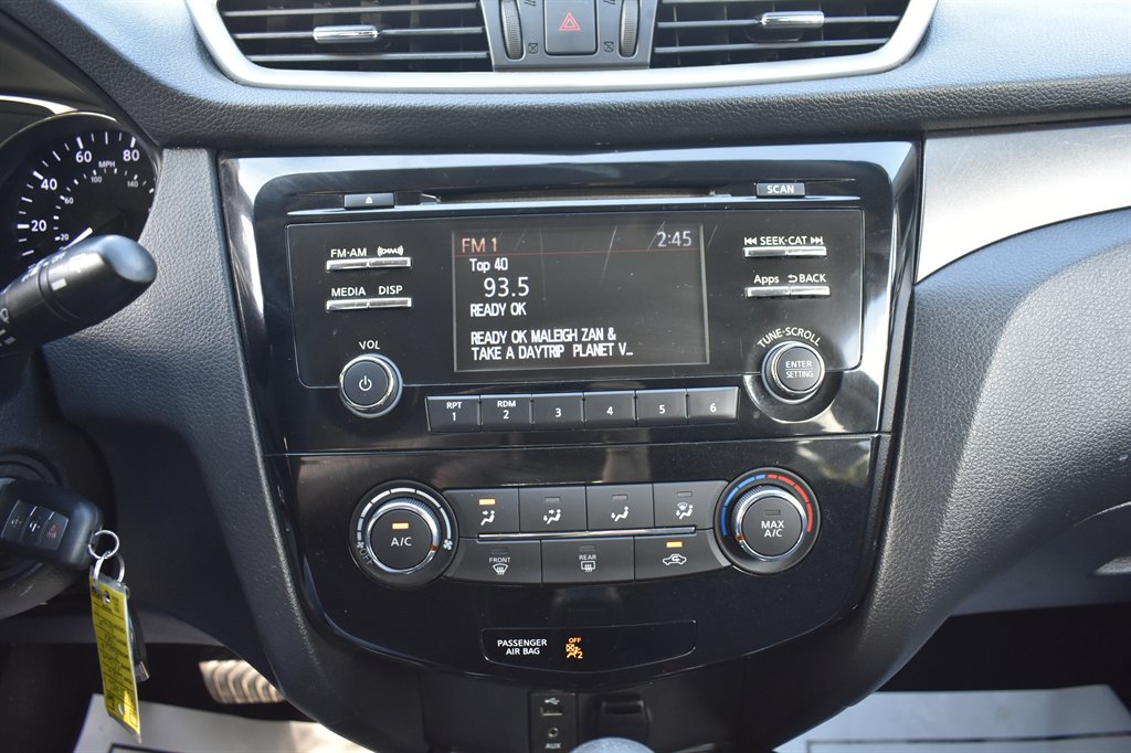 2016 Nissan Rogue - $9,995