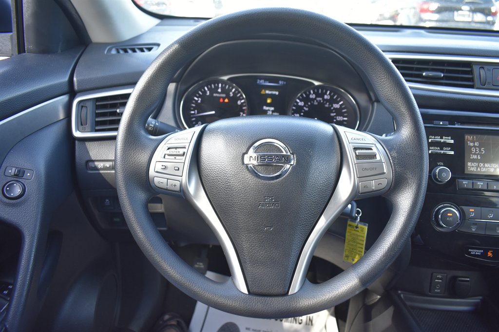 2016 Nissan Rogue - $9,995