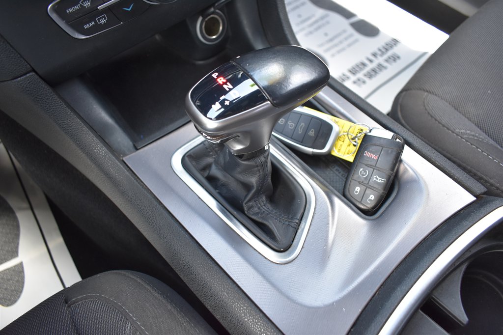 2019 Dodge Charger - $14,995