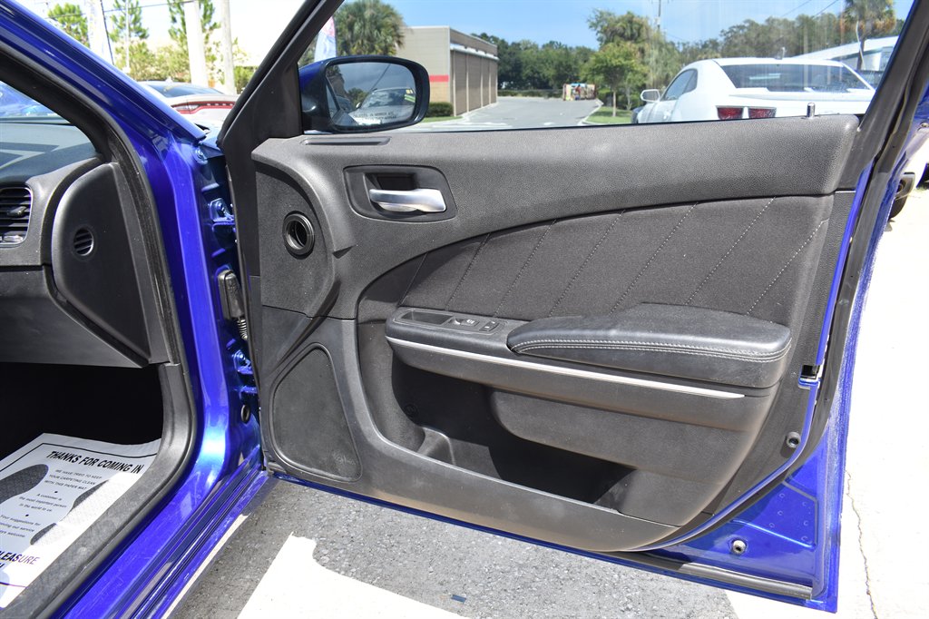 2019 Dodge Charger - $14,995