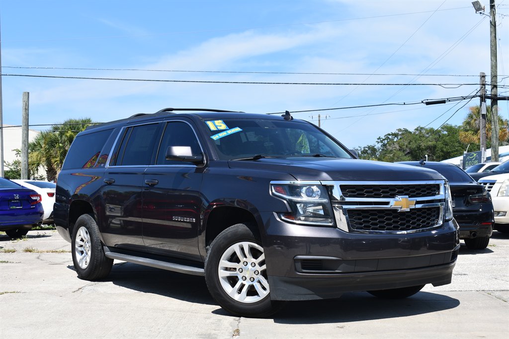 2015 Chevrolet Suburban - $17,495