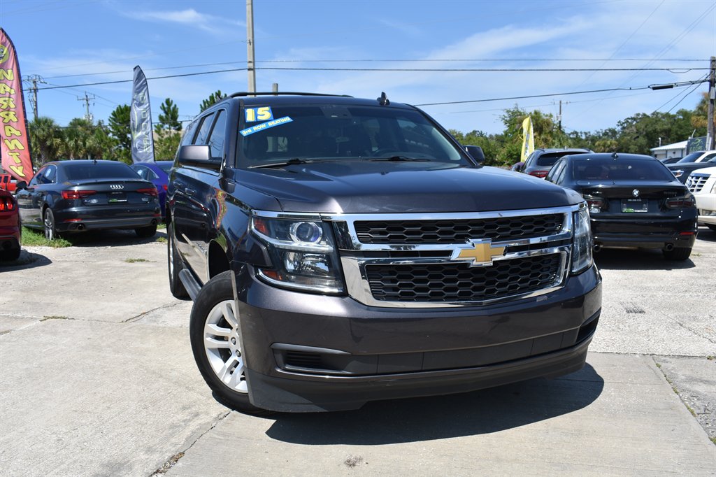 2015 Chevrolet Suburban - $17,495