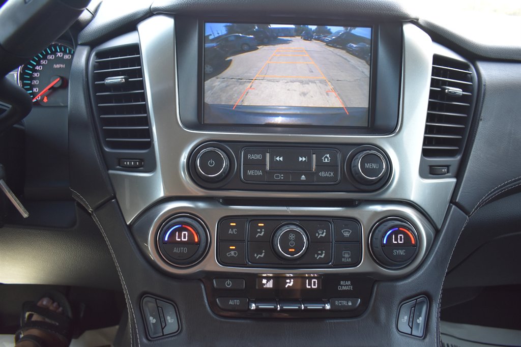 2015 Chevrolet Suburban - $17,495