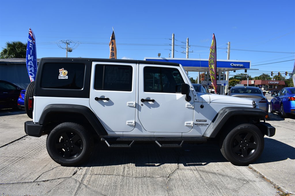 2017 Jeep Wrangler - $17,995