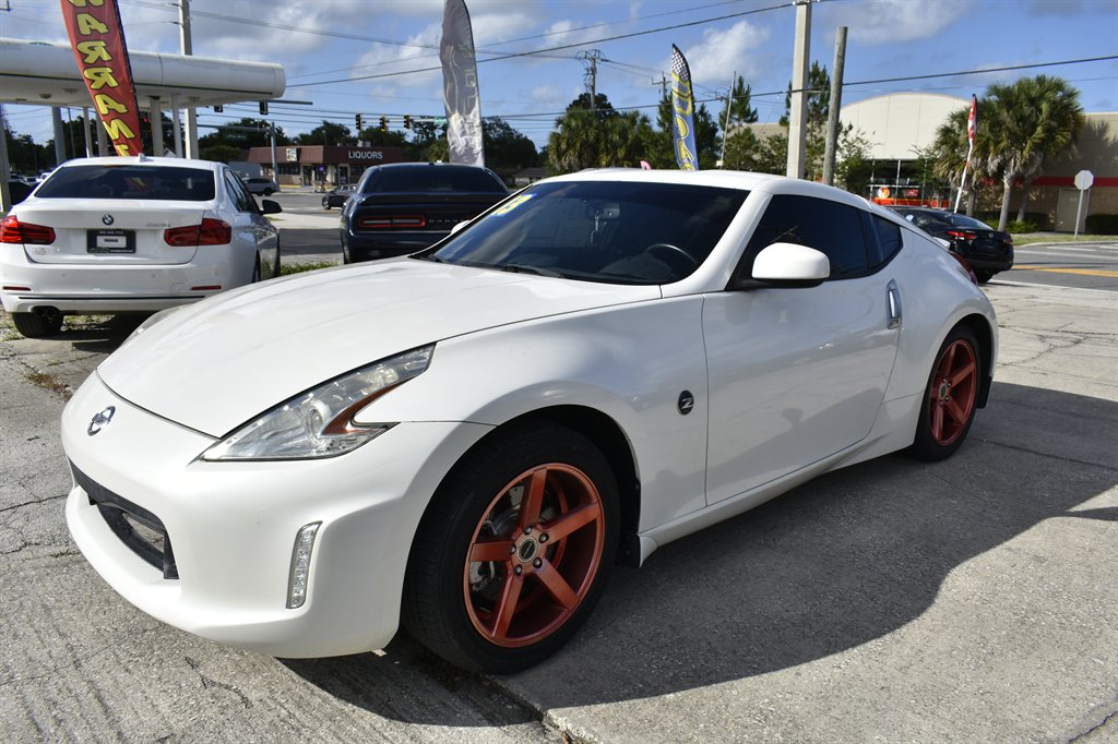2013 Nissan 370Z - $17,995