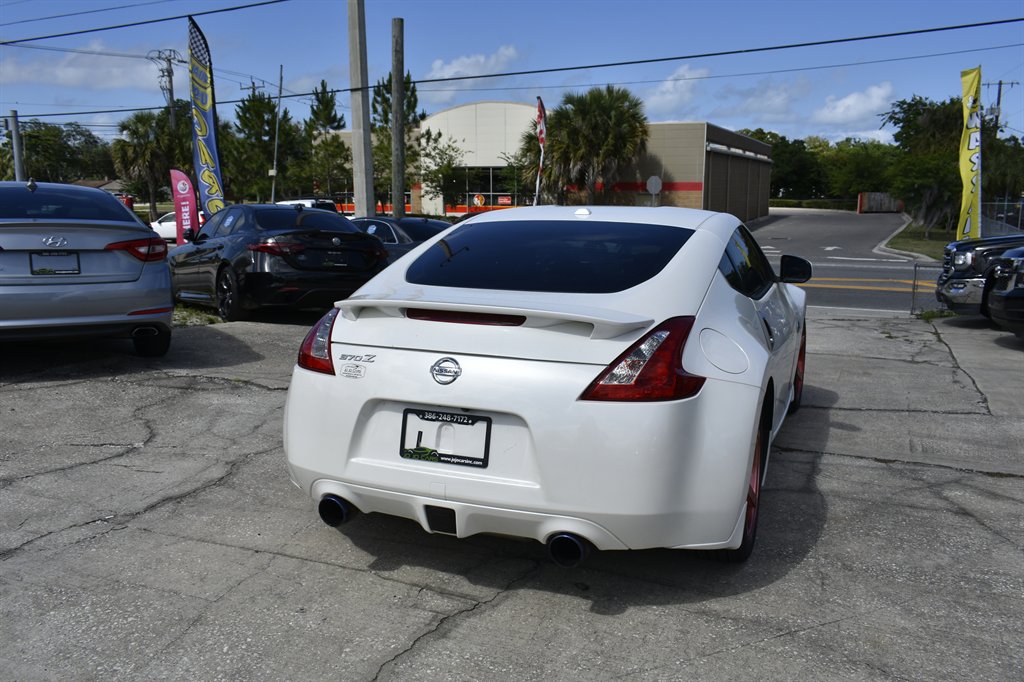 2013 Nissan 370Z - $17,995