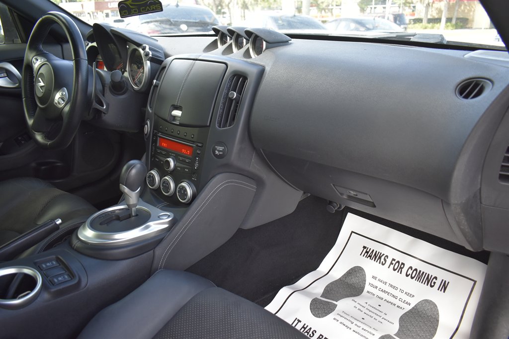 2013 Nissan 370Z - $17,995