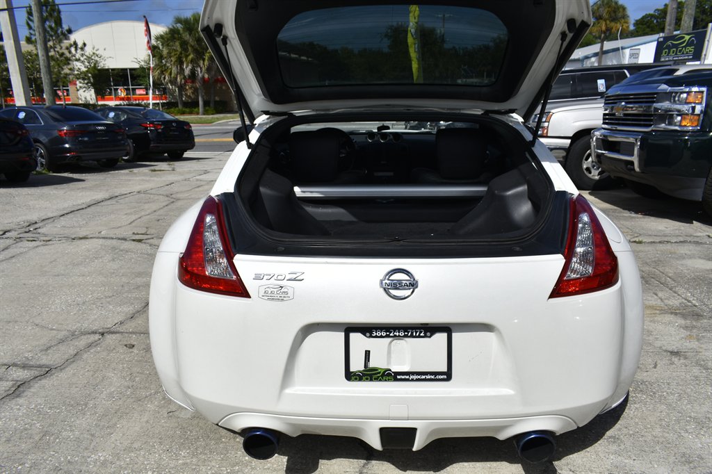 2013 Nissan 370Z - $17,995