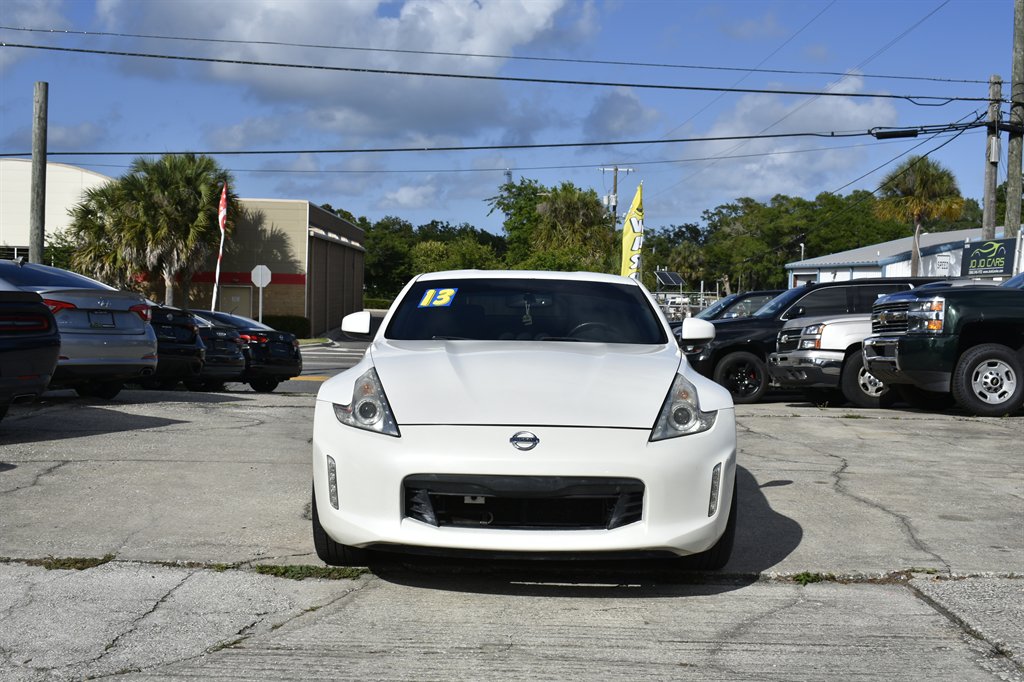 2013 Nissan 370Z - $17,995