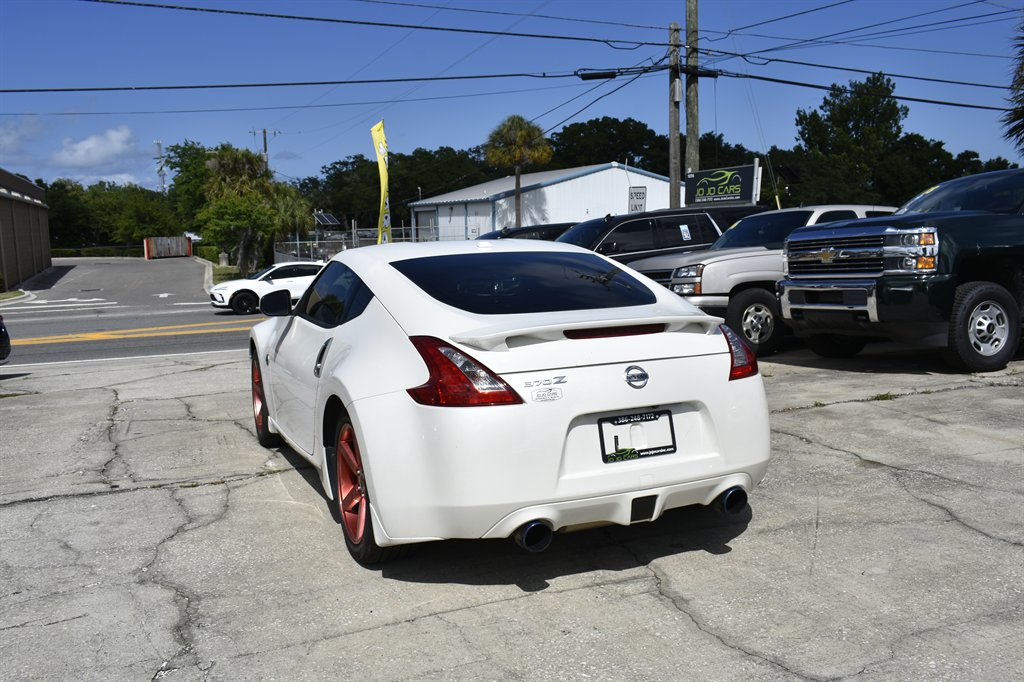 2013 Nissan 370Z - $17,995