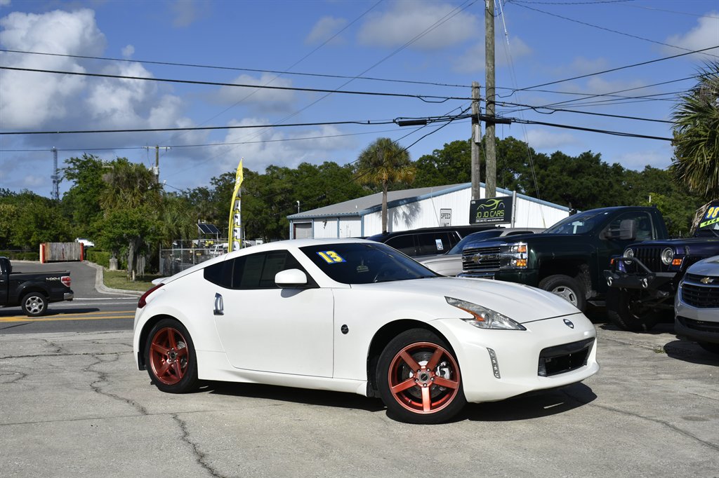 2013 Nissan 370Z - $17,995