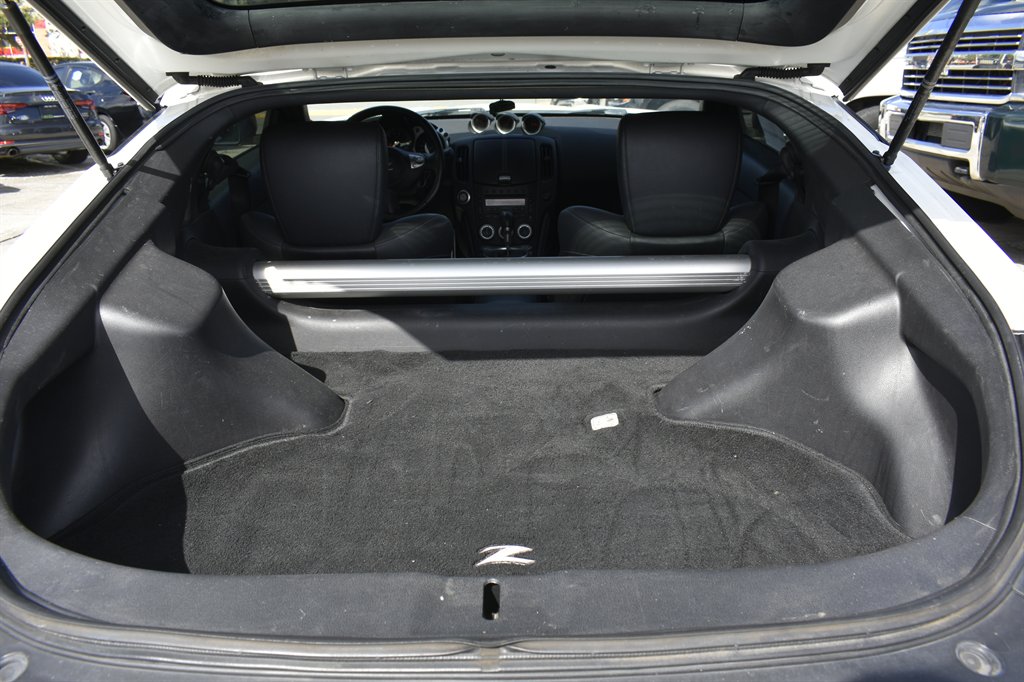 2013 Nissan 370Z - $17,995