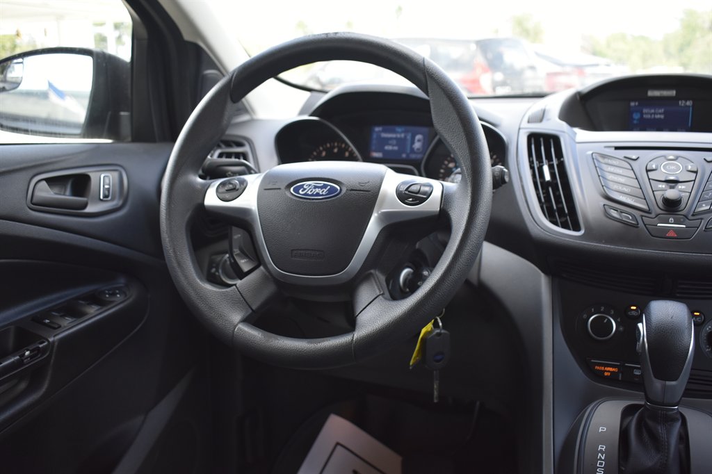 2015 Ford Escape S photo