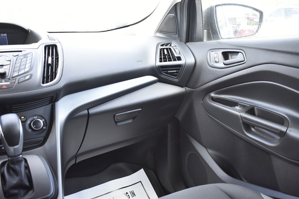 2015 Ford Escape S photo