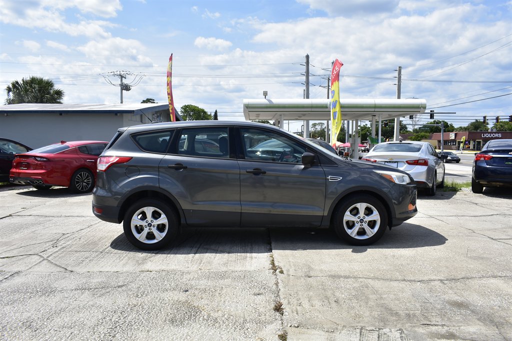 2015 Ford Escape S photo