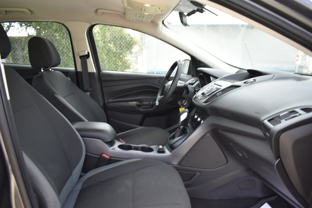 2015 Ford Escape S photo