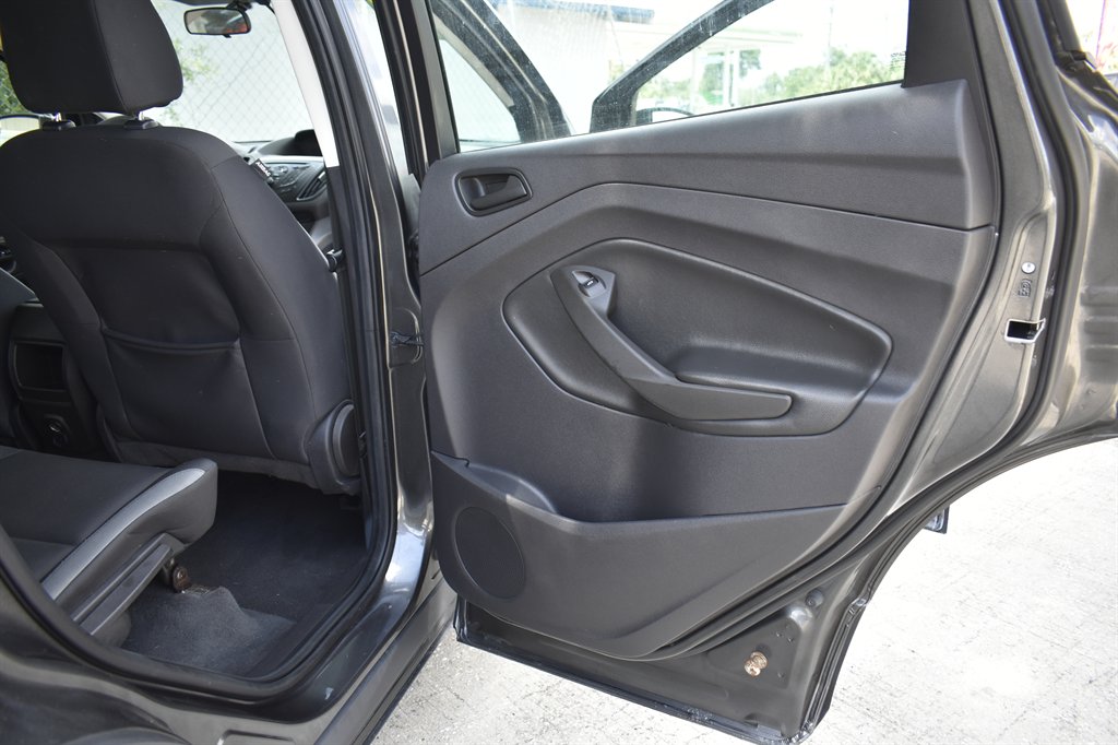 2015 Ford Escape S photo