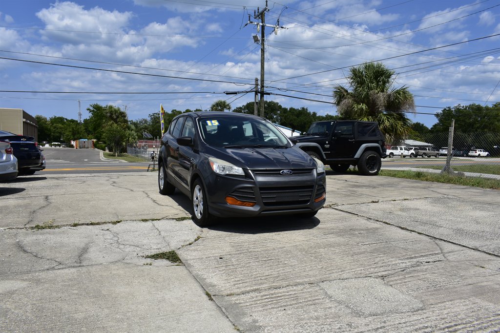 2015 Ford Escape S photo