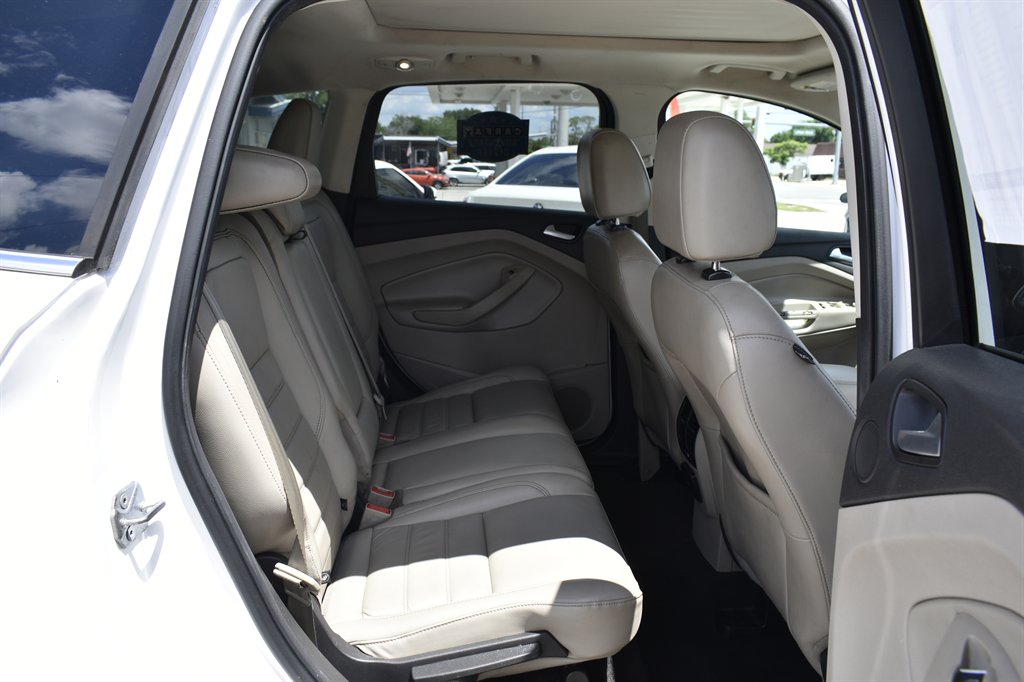 2017 Ford Escape - $9,995