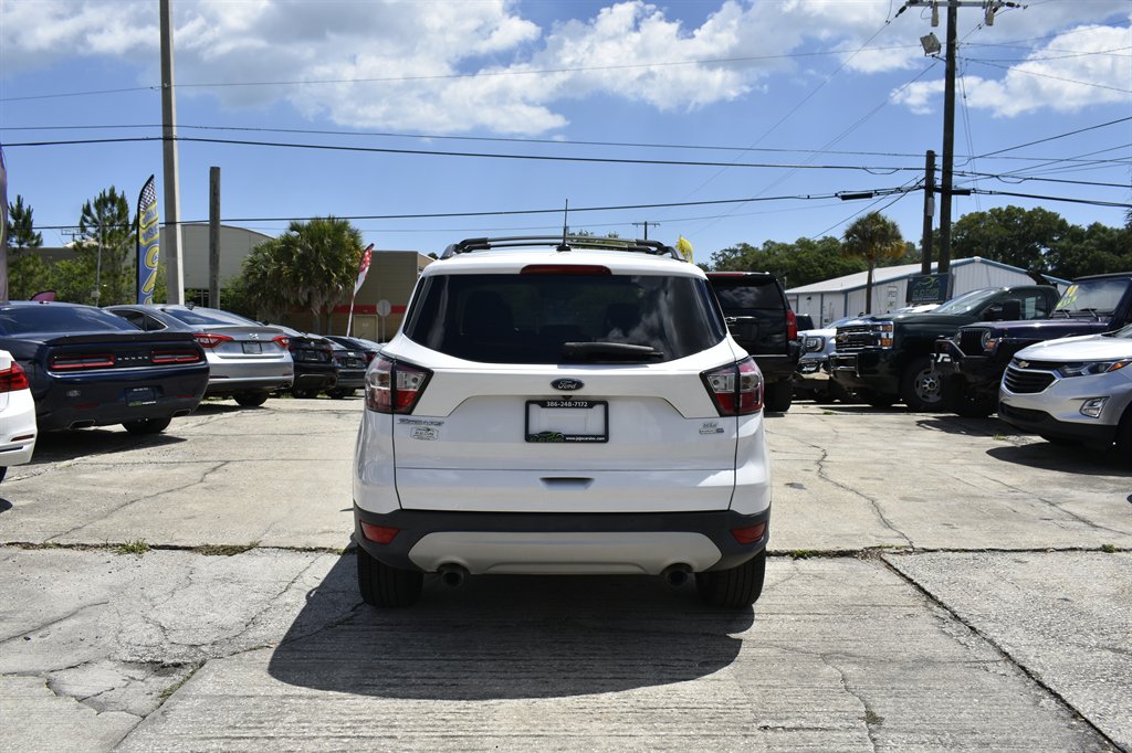 2017 Ford Escape - $9,995