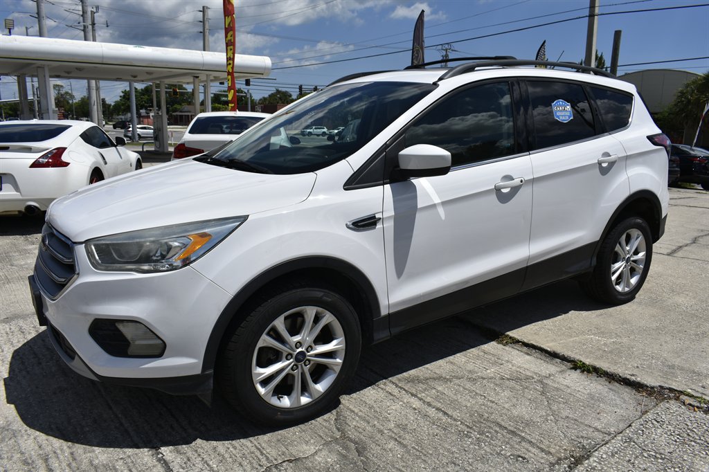 2017 Ford Escape - $9,995