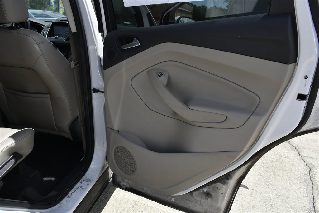 2017 Ford Escape - $9,995