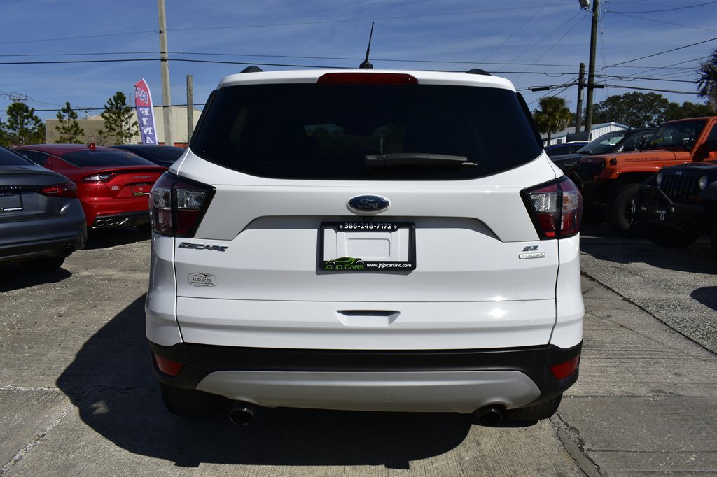 2018 Ford Escape SE photo