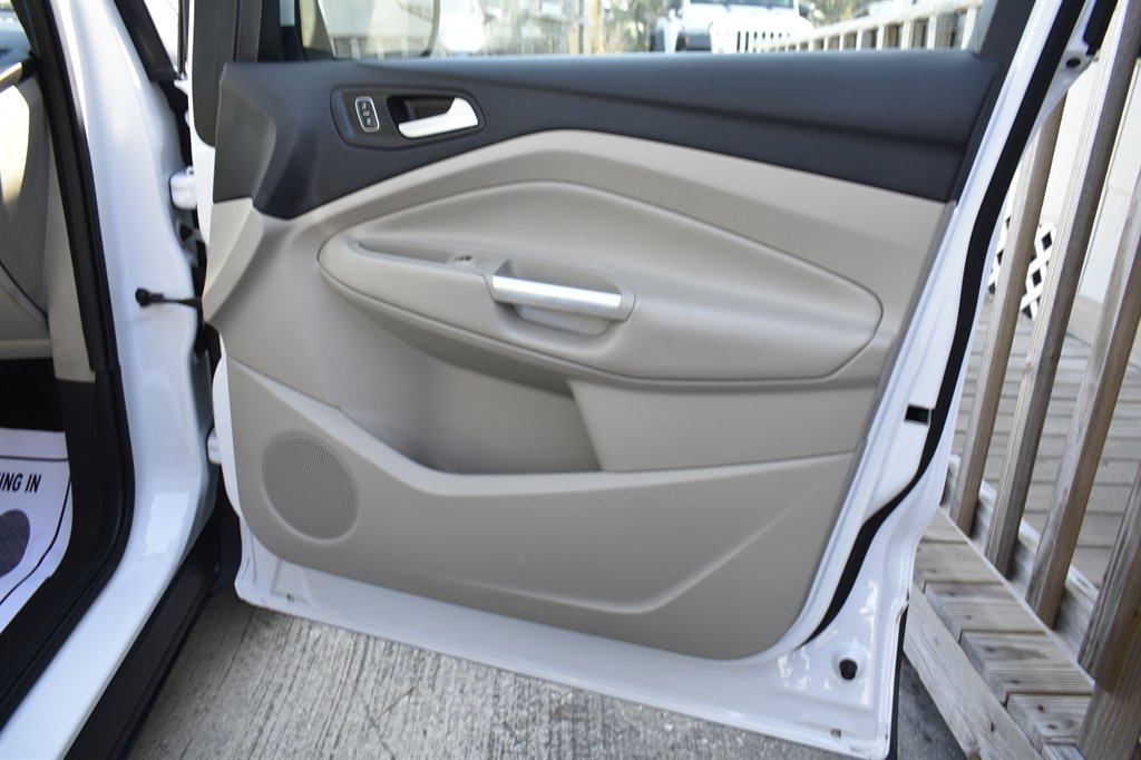 2018 Ford Escape SE photo