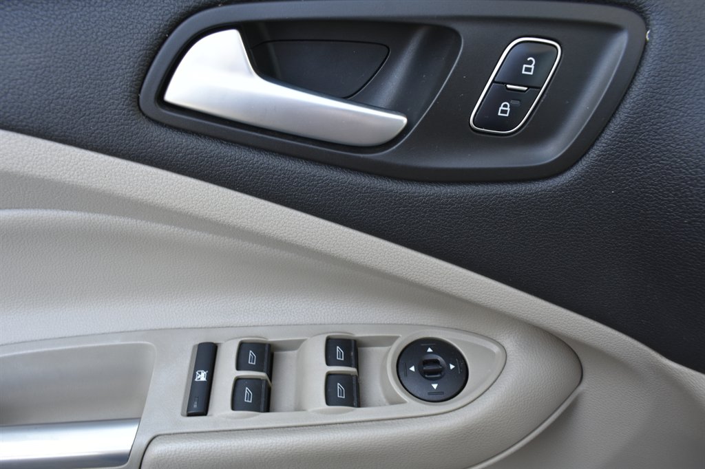2018 Ford Escape SE photo