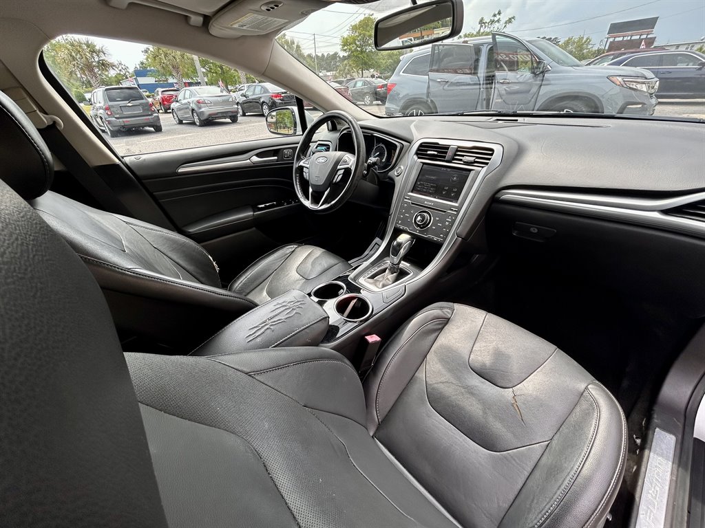 2014 Ford Fusion Titanium photo