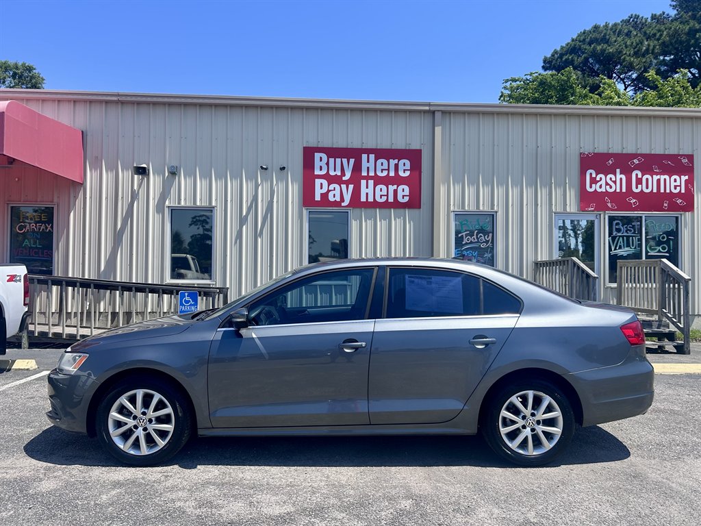 2013 Volkswagen Jetta - $9,995