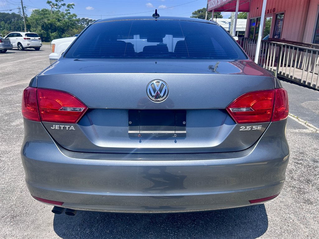 2013 Volkswagen Jetta - $9,995