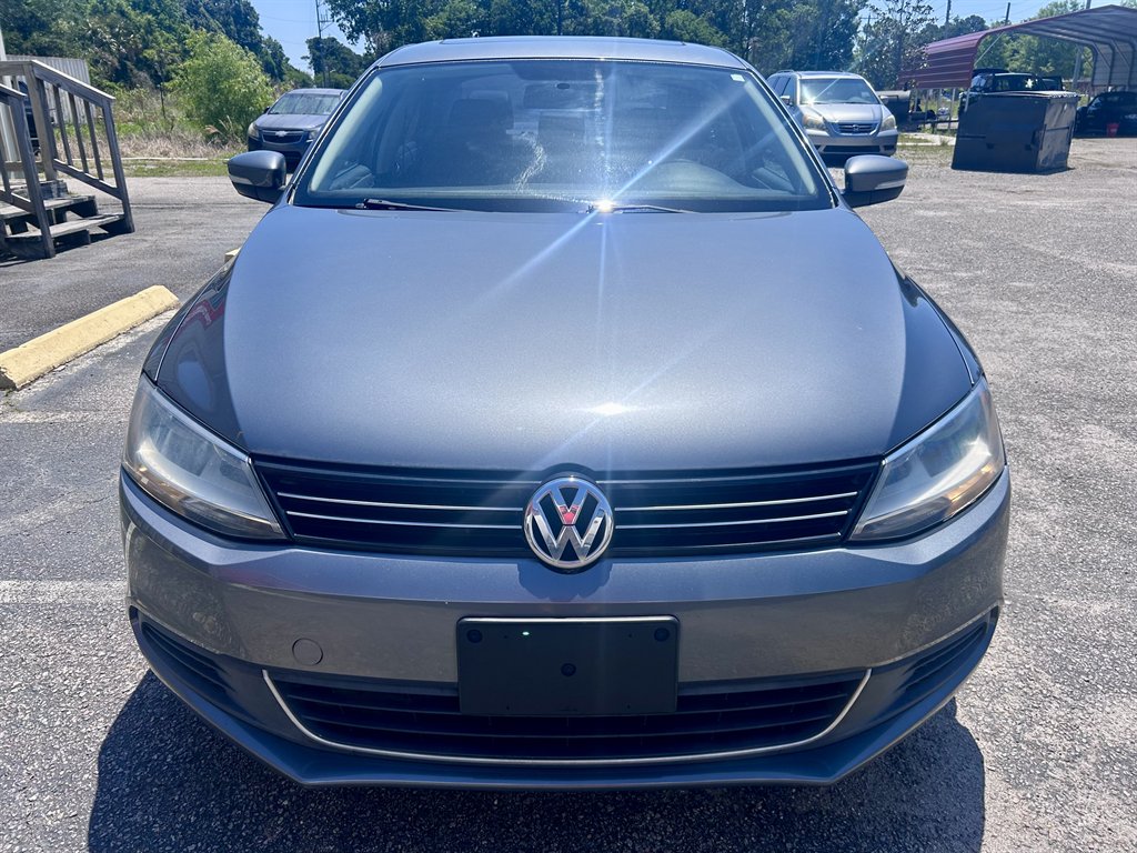 2013 Volkswagen Jetta - $9,995