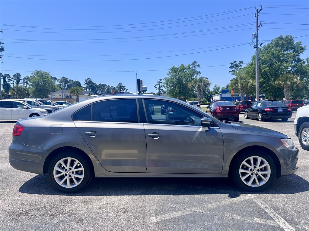 2013 Volkswagen Jetta - $9,995