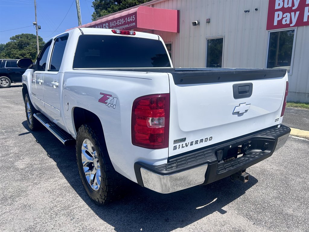 2011 Chevrolet Silverado - $12,995