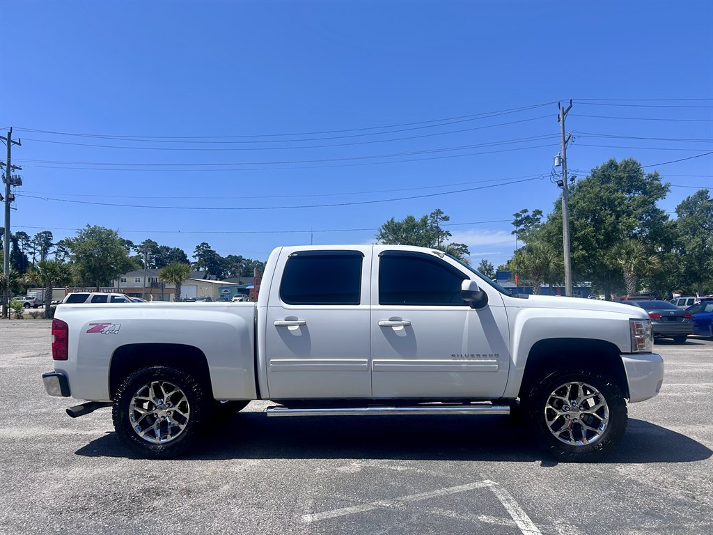 2011 Chevrolet Silverado - $12,995