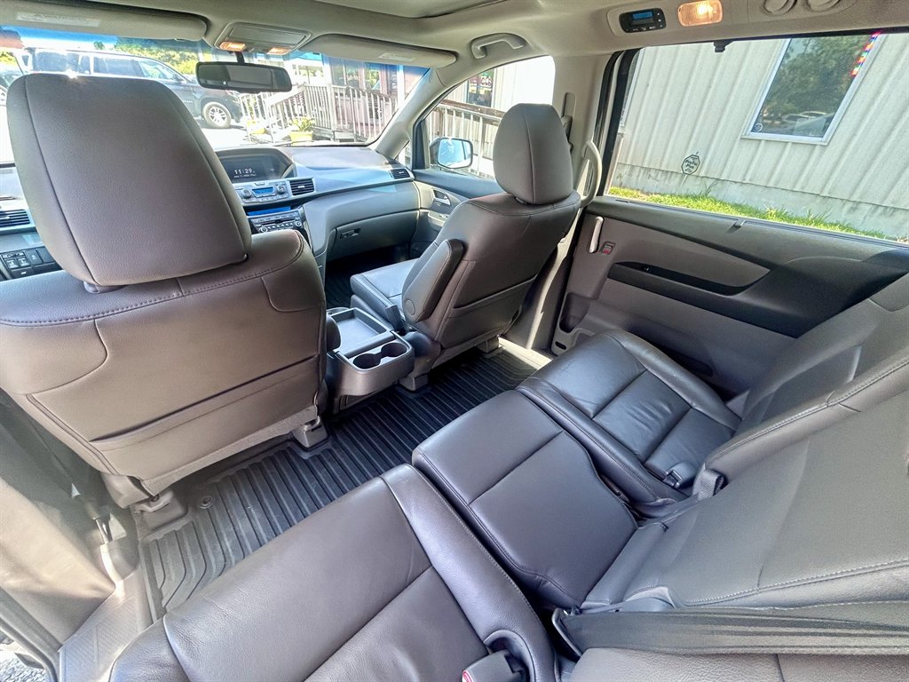 2013 Honda Odyssey - $10,995