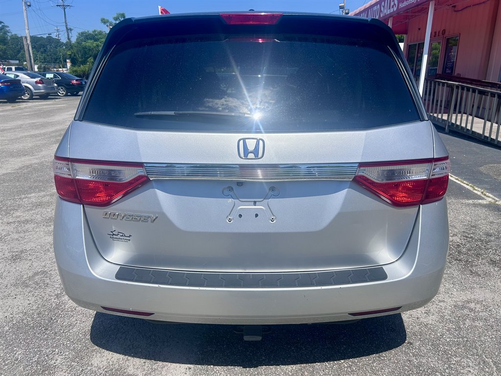 2013 Honda Odyssey - $10,995