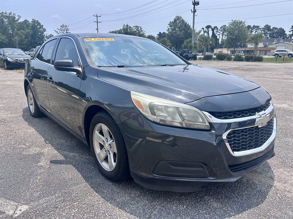 2015 Chevrolet Malibu - $9,995