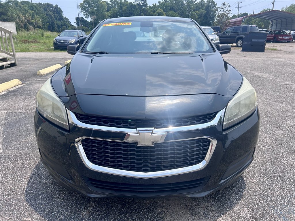 2015 Chevrolet Malibu - $9,995
