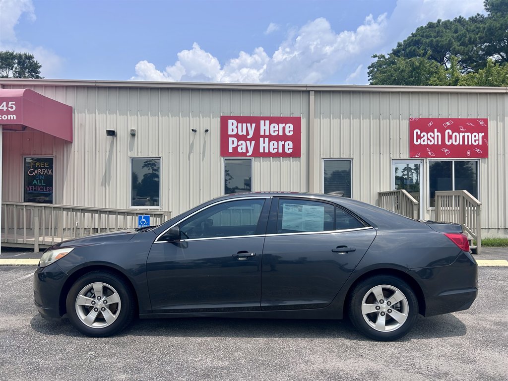 2015 Chevrolet Malibu - $9,995