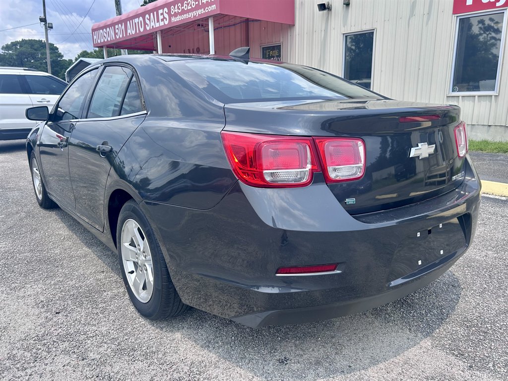 2015 Chevrolet Malibu - $9,995
