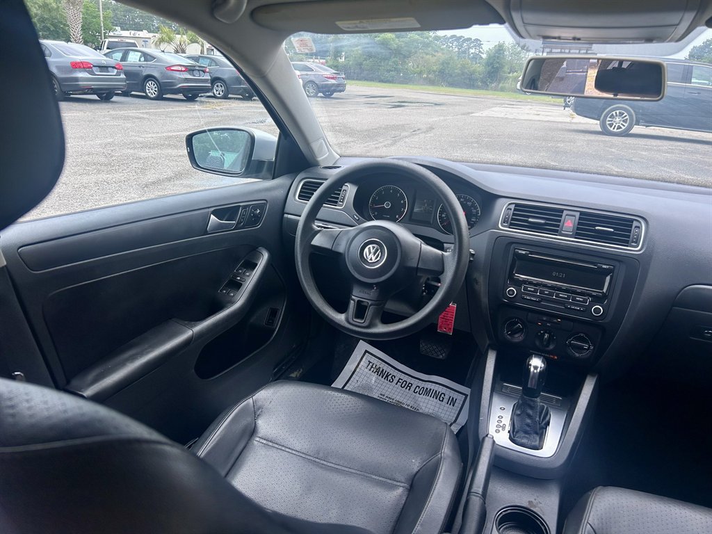 2014 Volkswagen Jetta - $8,995