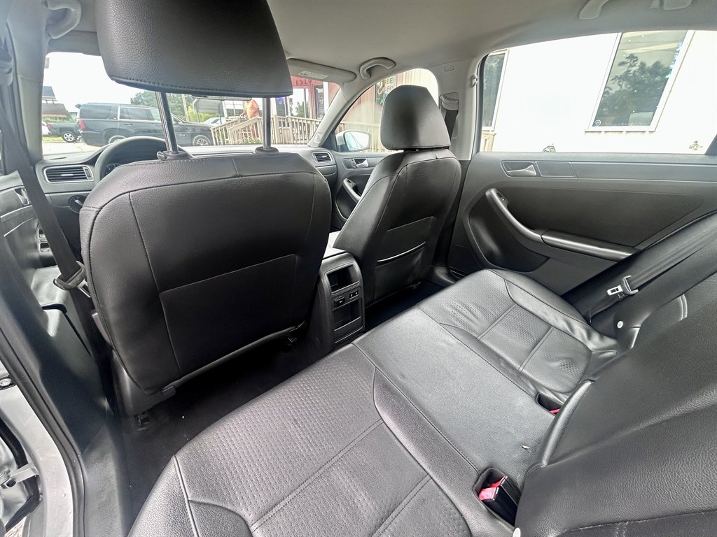 2014 Volkswagen Jetta - $8,995