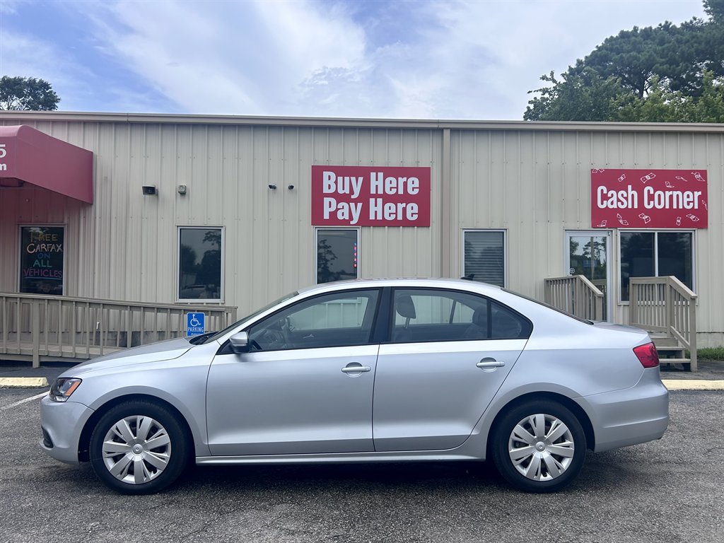 2014 Volkswagen Jetta - $8,995