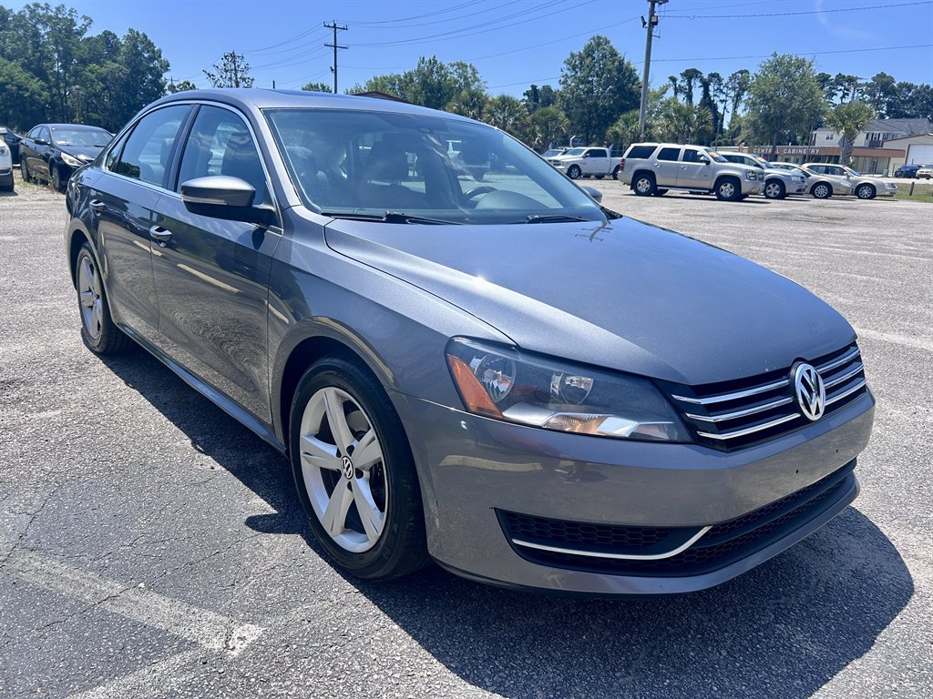 2013 Volkswagen Passat - $8,995
