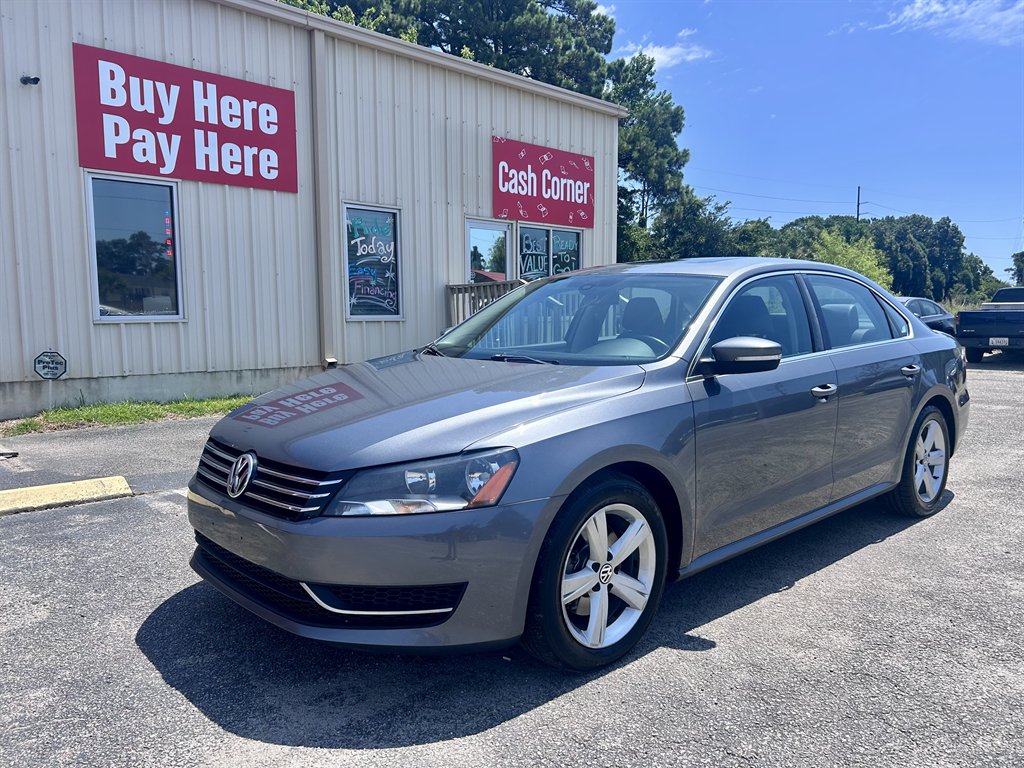 2013 Volkswagen Passat - $8,995